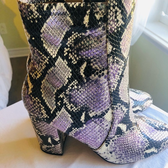 Snakeskin Print Ankle Boots - Picture 3 of 9